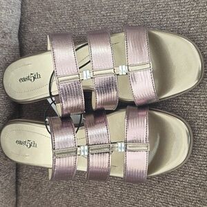 EAST 5TH BRAND WOMENS "METALLIC" SANDALS SIZE 8 WIDE